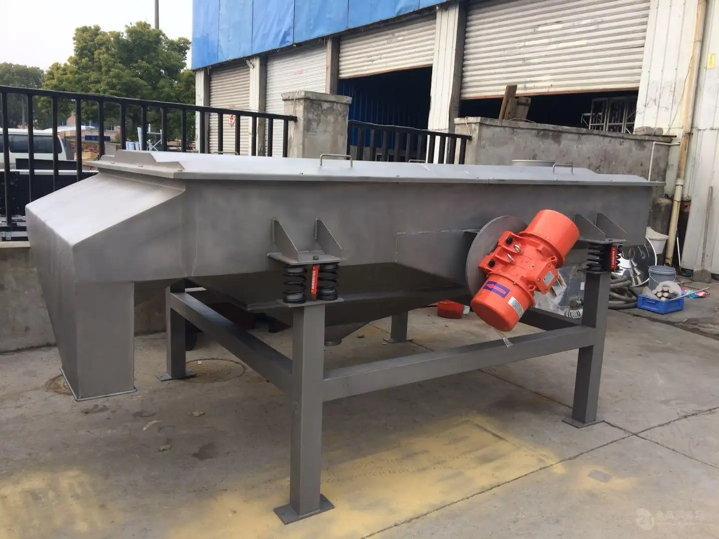 焦炭直线好色视频网站煅烧焦颗粒筛选好色先生官网下载